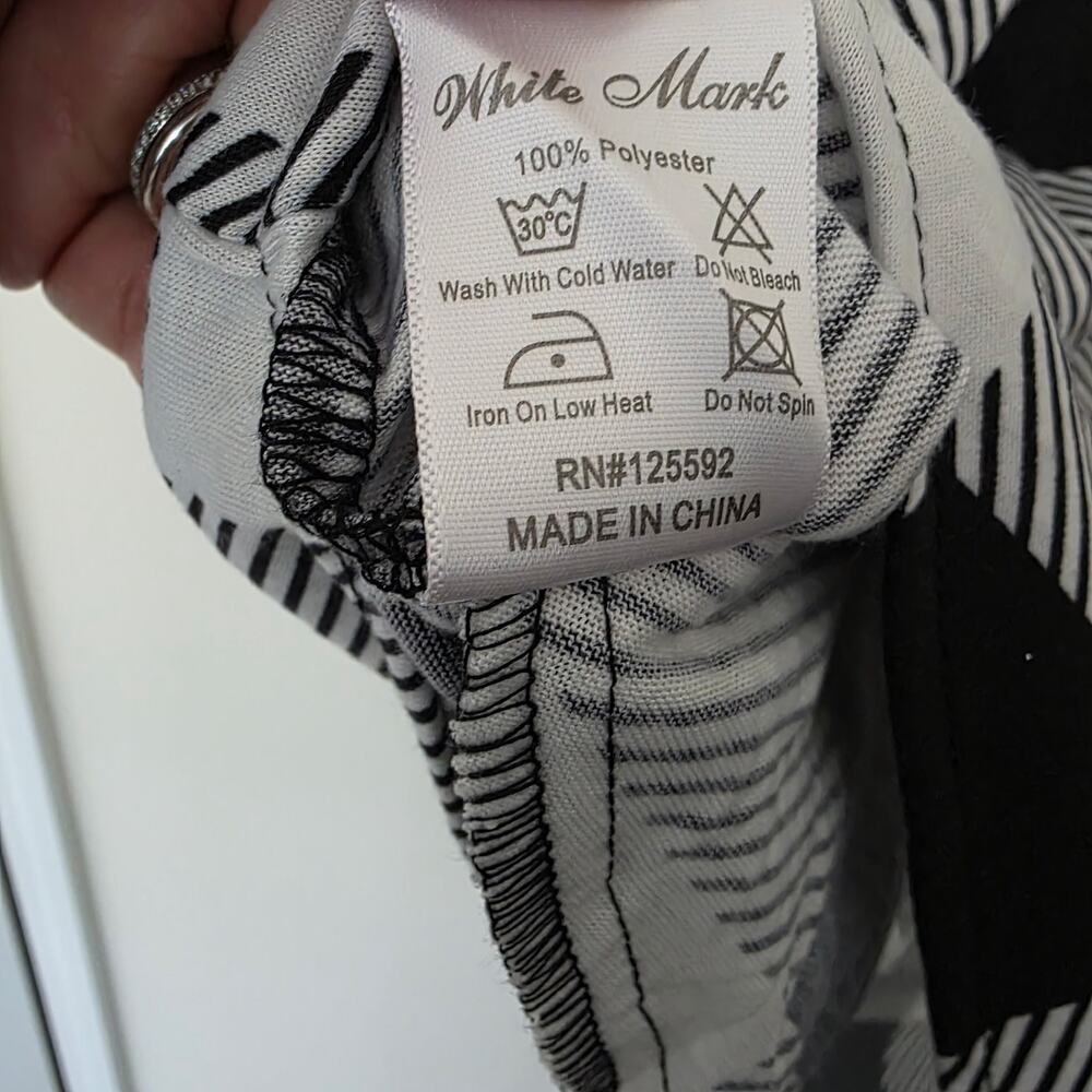 White Mark Women's 2XL Black Plaid Tunic Shirt - Picture 4 of 4